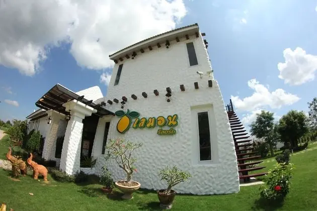 Lemon Resort