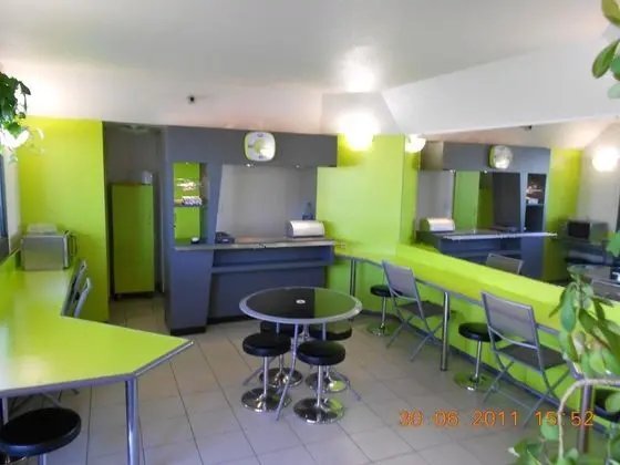 Lemon Hotel Le Coteau Roanne - Yerinde Yemek