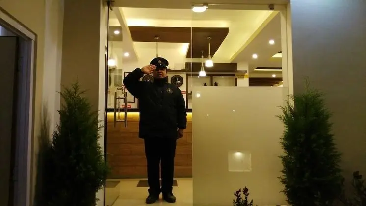 Lemon Tree Hotel - Dış Mekan