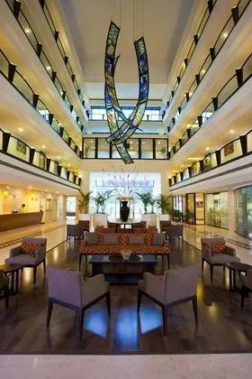 Lemon Tree Hotel, Indore - Lobi