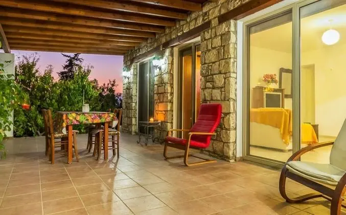 The Lemon Tree Lodge Rustic Village