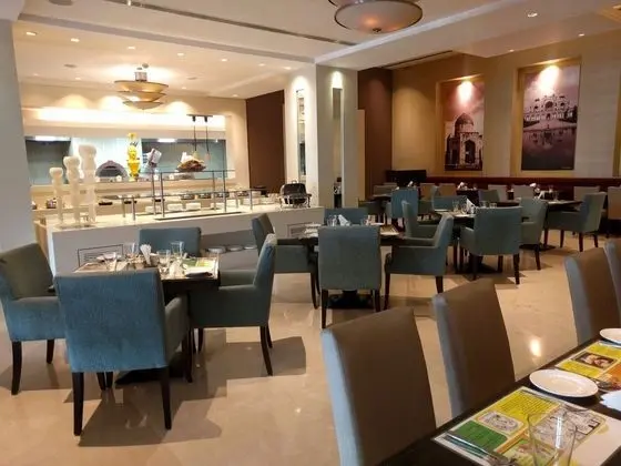Lemon Tree Premier 2, Gurugram - Yerinde Yemek
