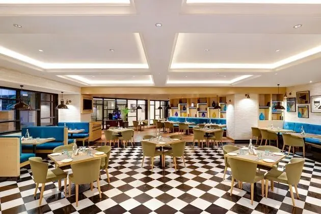 Lemon Tree Premier Mumbai Intl. Airport - Yerinde Yemek