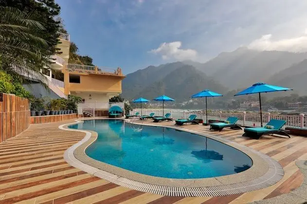 Lemon Tree Premier, Rishikesh - Havuz