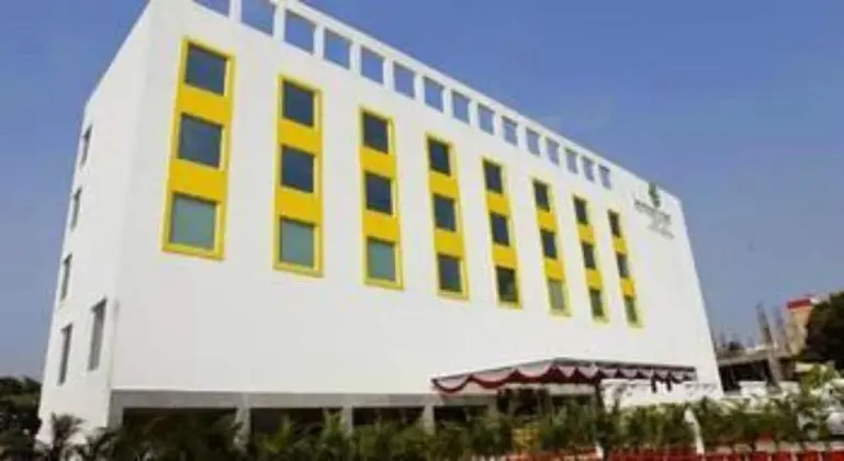 Lemon Tree Hotel Shimona