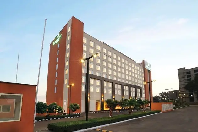 Lemon Tree Hotel Sohna Road - Dış Mekan