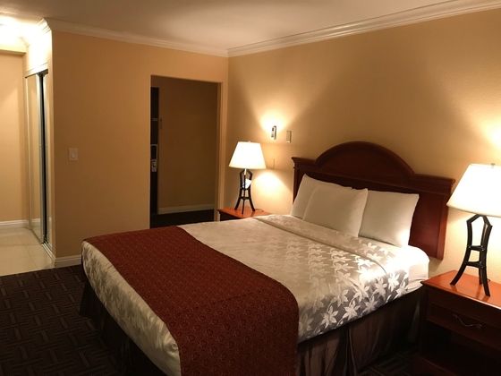 Lemon Tree Hotel & Suites Anaheim