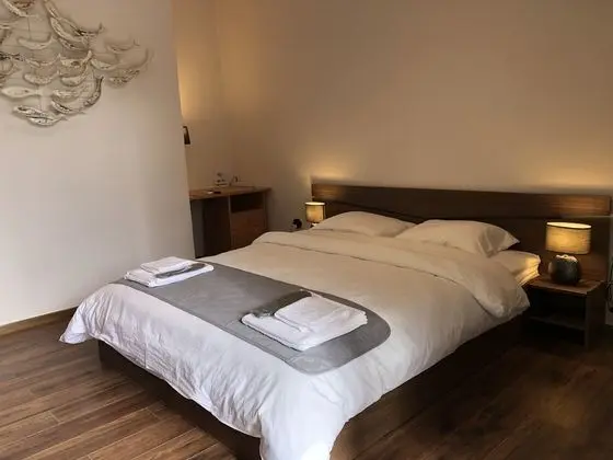 Lemon Tree Suites Near ATH Airport - Öne Çıkan Resim