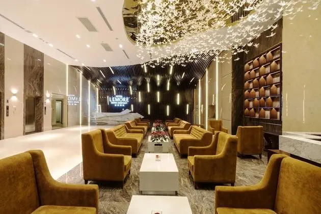 LeMore Hotel