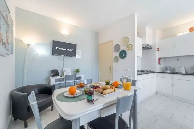 Lena's Beach House - Yerinde Yemek
