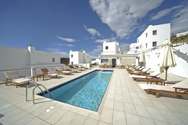 Lenikos Resort