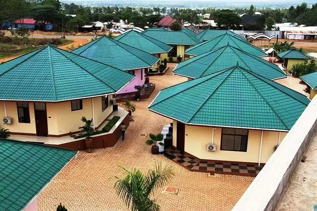 Lenny Hotel