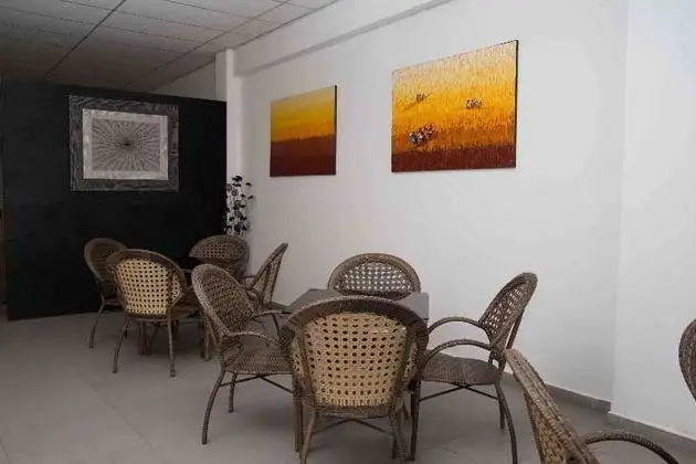 Leo Leisure Hotel