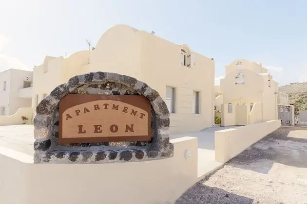 Leon Santorini - Dış Mekan