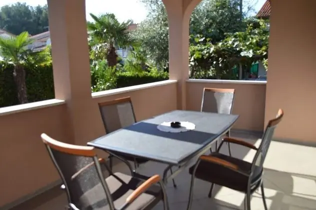 Leonard - Green Garden - A1 Leonard