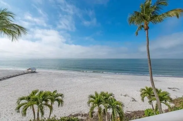Leonardo Arms Condo on the Beach - Plaj
