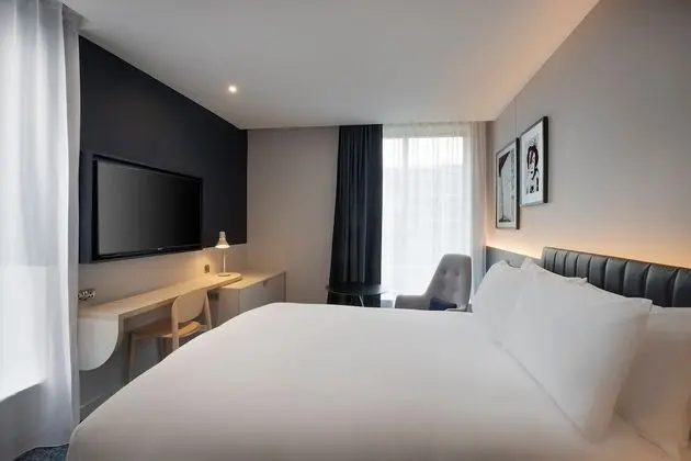 Leonardo Hotel Bristol City - Oda