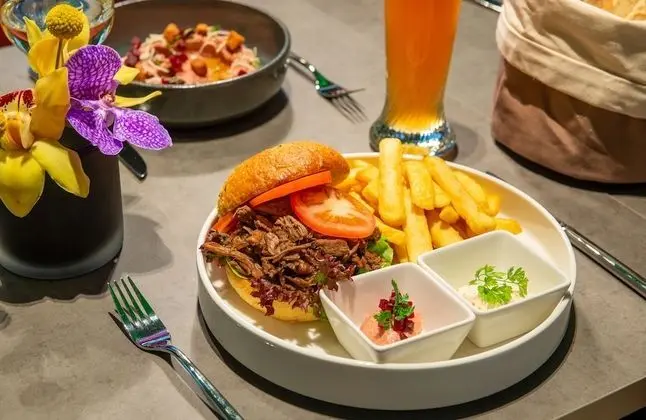 Leonardo Hotel Hamburg Altona - Yerinde Yemek