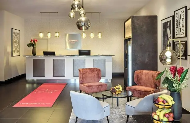 Leonardo Hotel Hamburg Elbbrücken - Lobi