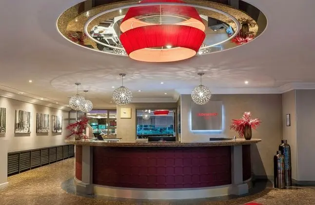 Leonardo Hotel Hannover - Lobi