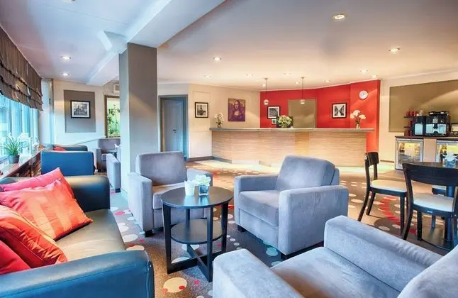 Leonardo Inn Hotel Hamburg Airport - Lobi