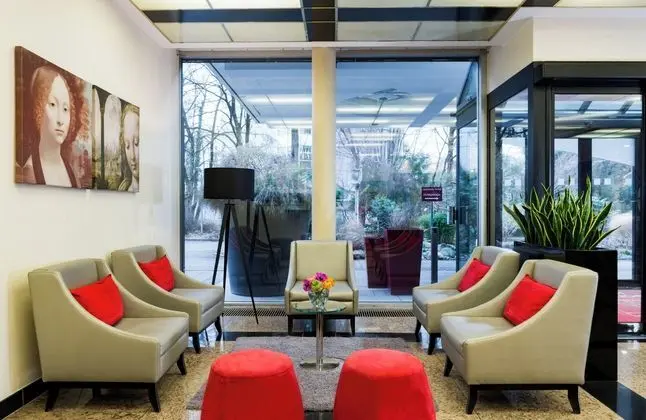 Leonardo Hotel Munich Arabellapark - Lobi
