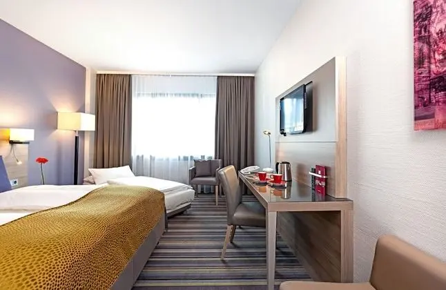 Leonardo Hotel Munich City North - Oda Manzaraları