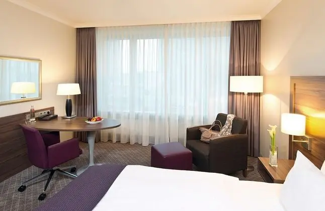 Leonardo Royal Hotel Düsseldorf Königsallee - Oda