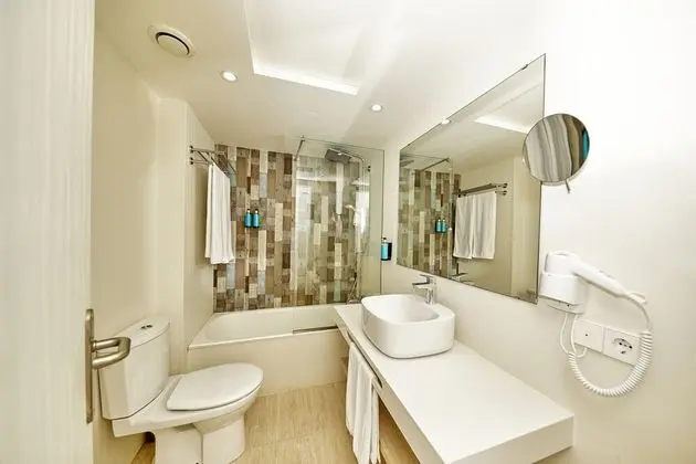 Leonardo Royal Ibiza Santa Eulalia - Banyo Tipleri
