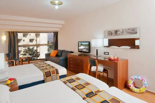 Leonardo Hotel Tiberias - Oda
