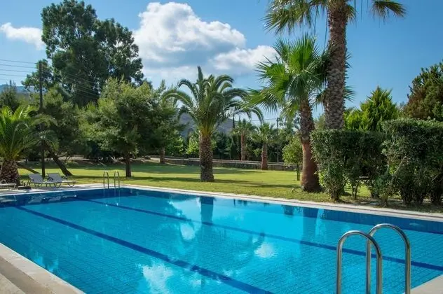 Leone Luxury Villas - Havuz