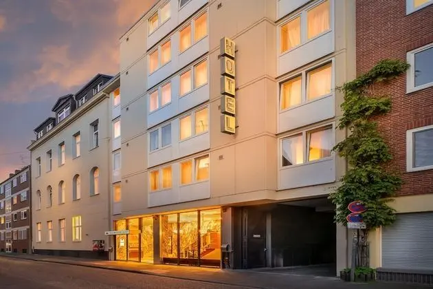 Hotel Leonet - Dış Mekan