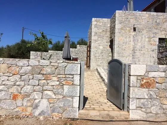 Leonidas Stone Houses Near Beach 50 Meters Away From Tavern With Local Food - Plaj