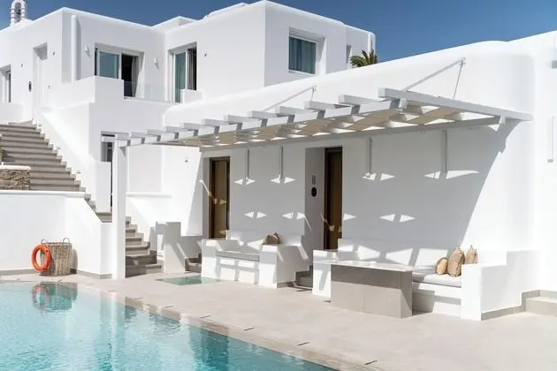 Leonis Summer Houses - Havuz