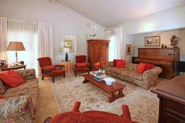 Leonora @ Welgemoed Manor