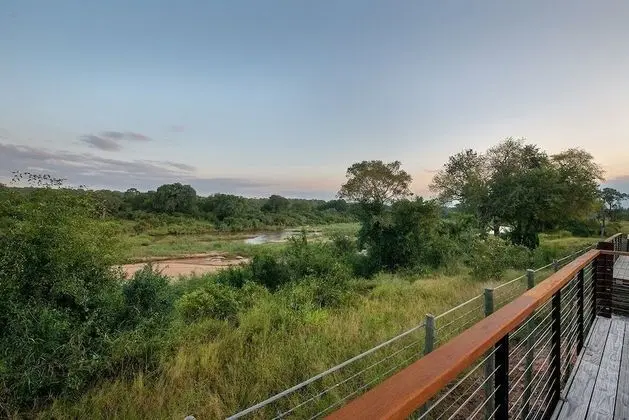 Leopard Sands River Lodge