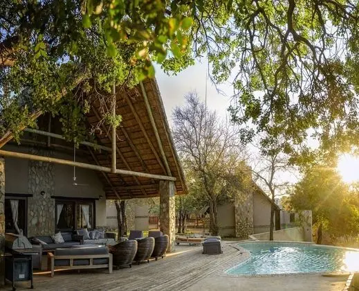 Leopard's Lair Bush Lodge