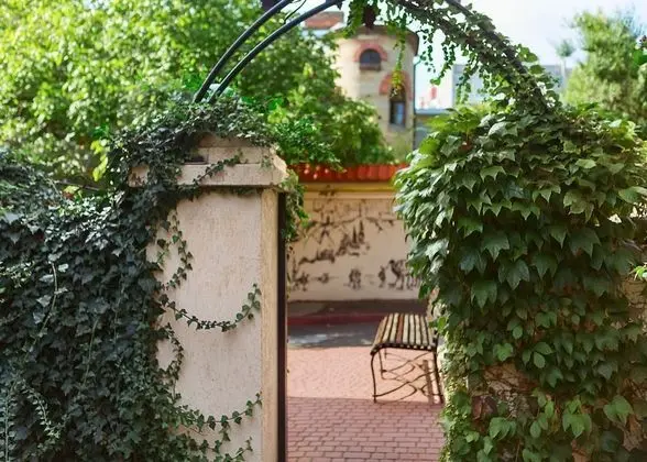 Hotel Lermontovskiy - Dış Mekan