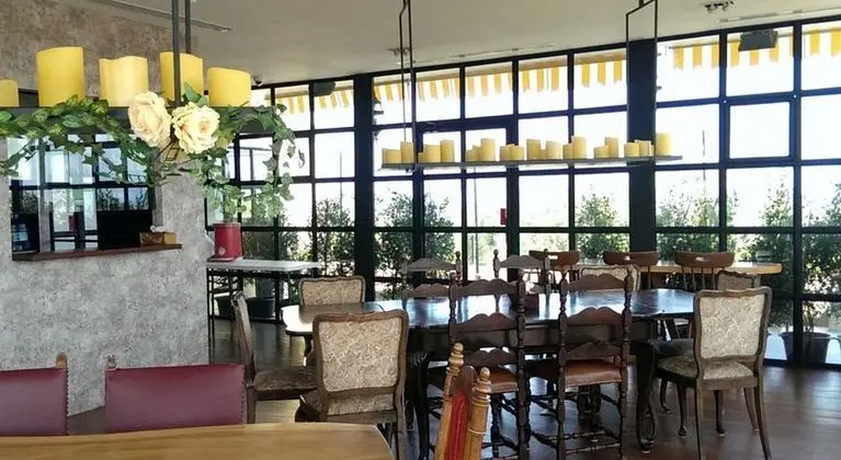 Lertnimit Boutique Hotel - Yeme / İçme
