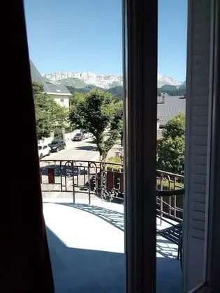 Les 4 Montagnes Hotel - Oda Düzeni