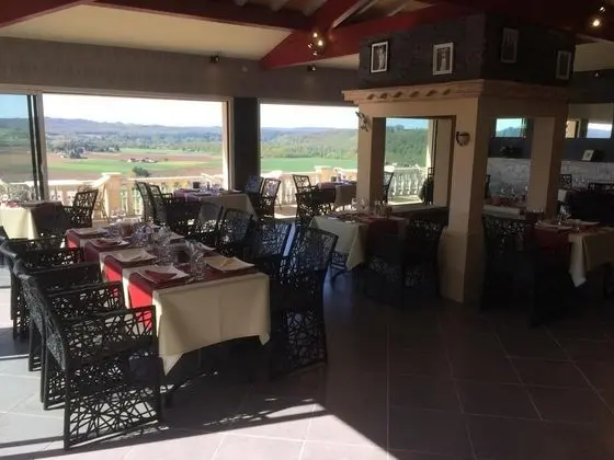 Les Balcons de l'Espérance - Yerinde Yemek