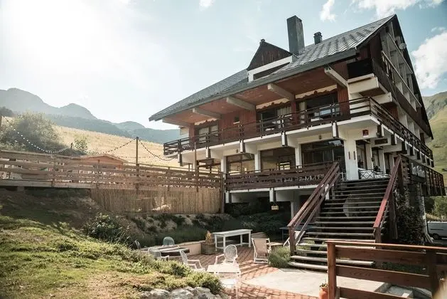 Les Cèdres Hôtel - Restaurant - Spa - Dış Mekan