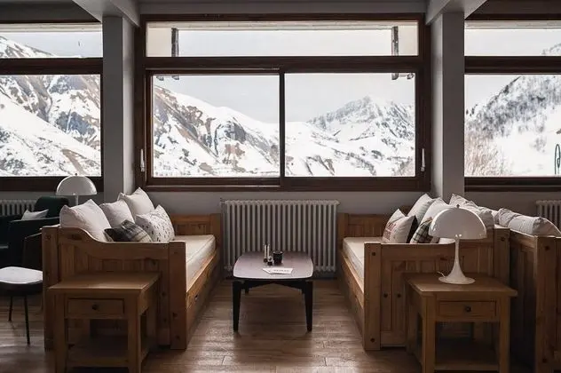 Les Cèdres Hôtel - Restaurant - Spa - Lobi