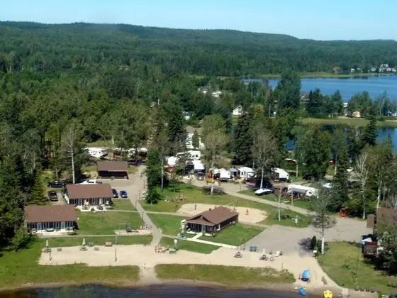 Les Chalets Baie Cascouia - 1