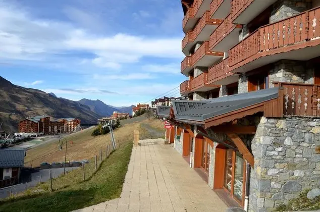Les Chalets de L'Adonis - Dış Mekan
