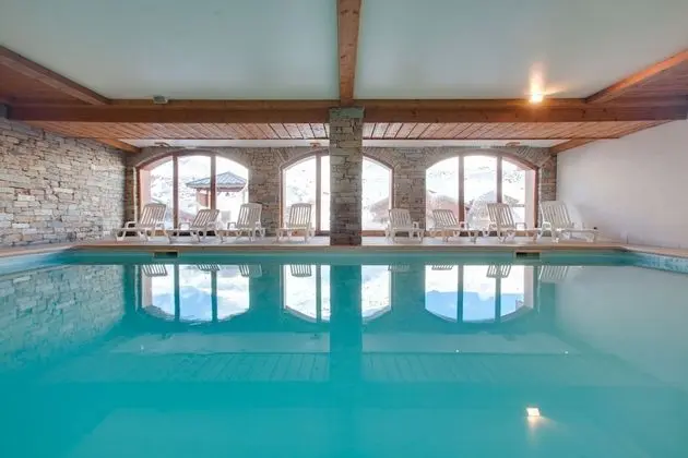 Les Chalets de L'Adonis - Havuz