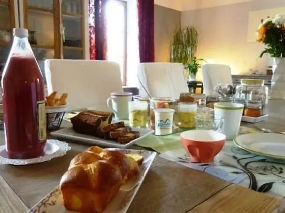 Les Chambres D'hotes Les Délices de Lavoûte - Yerinde Yemek