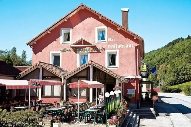 Les Chatelminés Restaurant Chez Gustave - Dış Mekan