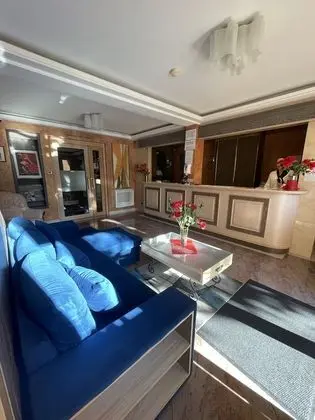 Hotel Les Cigalons - Lobi