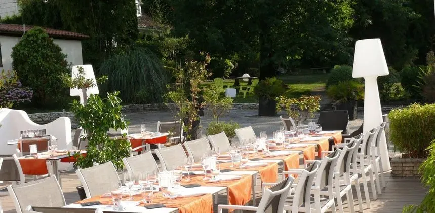 LES CRIQUETS HÔTEL RESTAURANT SPA - Yeme / İçme